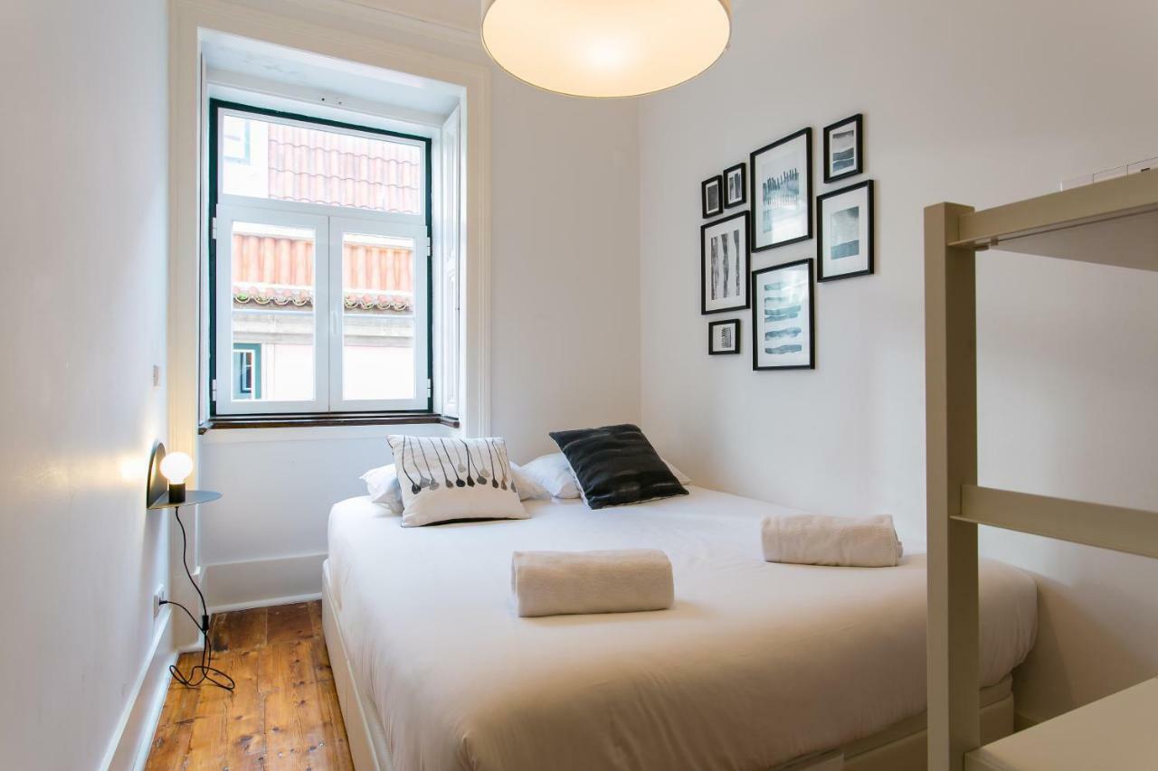 Joivy Splendid 2Br Flat In Bairro Alto, Nearby Luis De Camoes Square Lägenhet Lisboa Exteriör bild