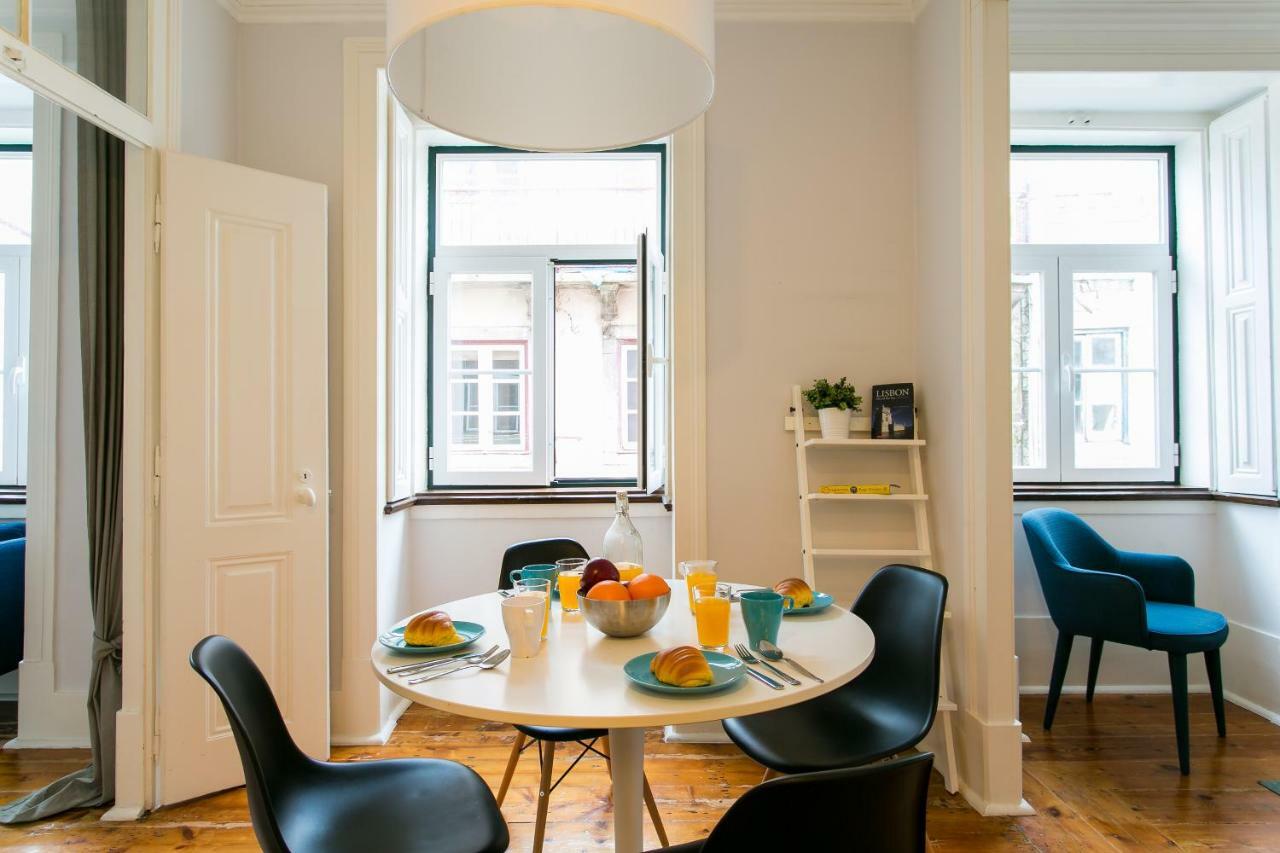 Joivy Splendid 2Br Flat In Bairro Alto, Nearby Luis De Camoes Square Lägenhet Lisboa Exteriör bild
