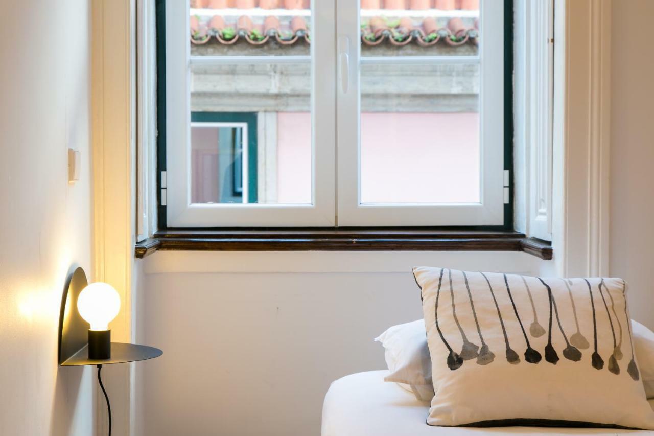 Joivy Splendid 2Br Flat In Bairro Alto, Nearby Luis De Camoes Square Lägenhet Lisboa Exteriör bild