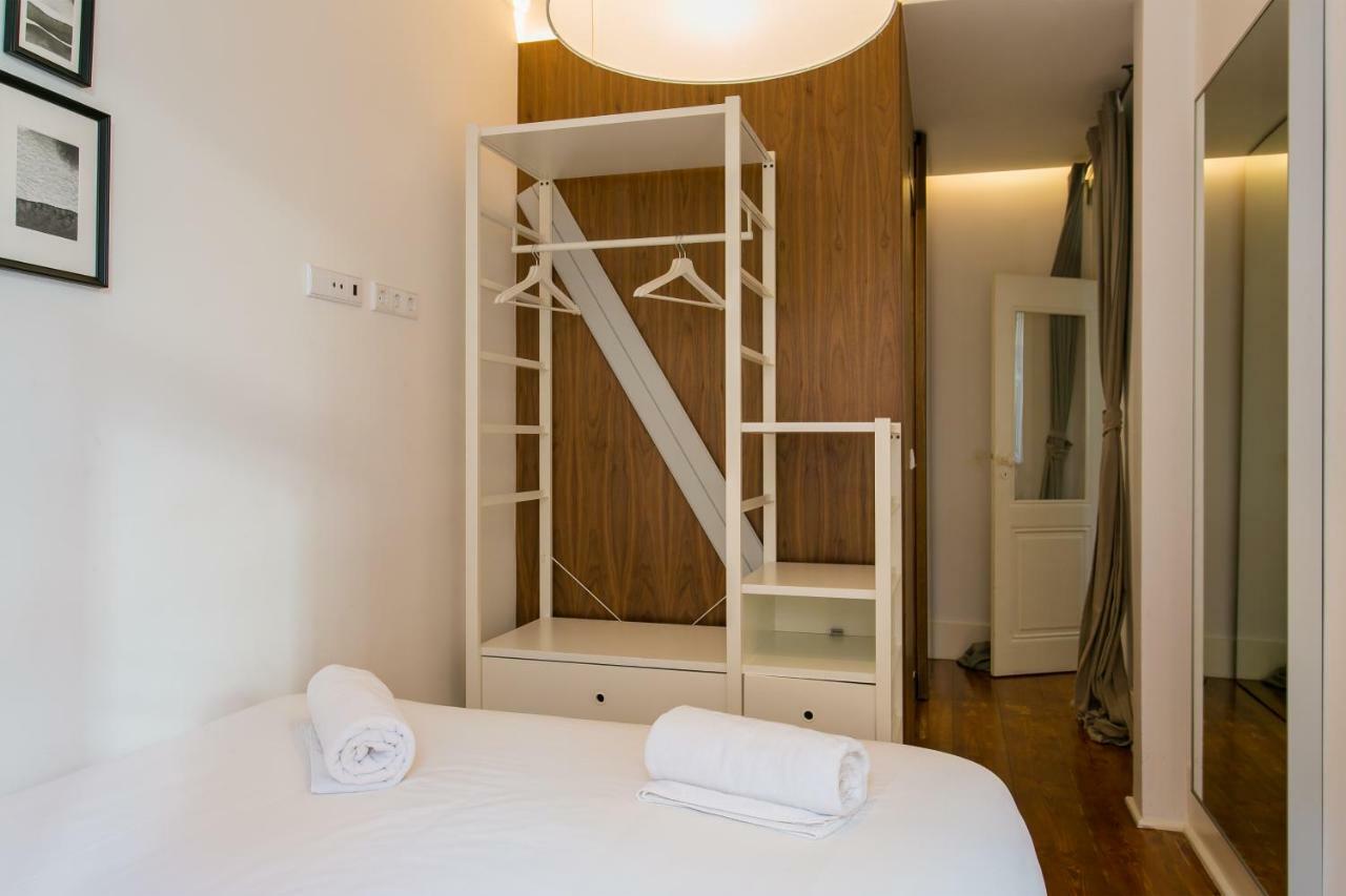 Joivy Splendid 2Br Flat In Bairro Alto, Nearby Luis De Camoes Square Lägenhet Lisboa Exteriör bild