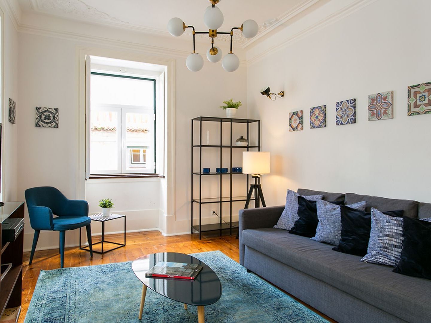 Joivy Splendid 2Br Flat In Bairro Alto, Nearby Luis De Camoes Square Lägenhet Lisboa Exteriör bild