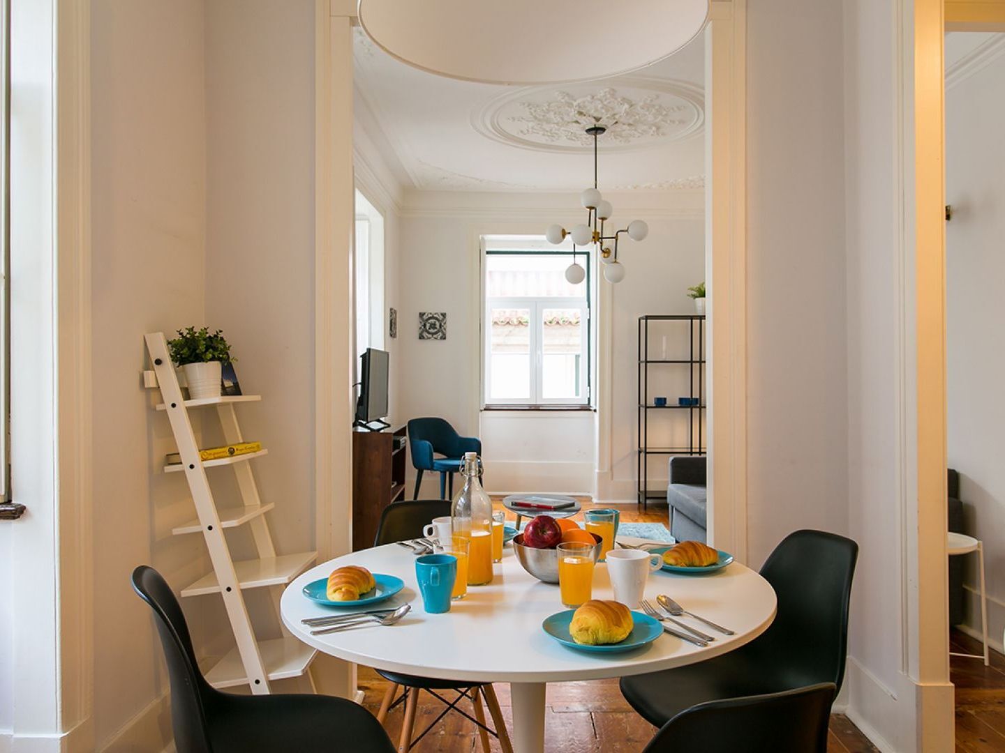 Joivy Splendid 2Br Flat In Bairro Alto, Nearby Luis De Camoes Square Lägenhet Lisboa Exteriör bild