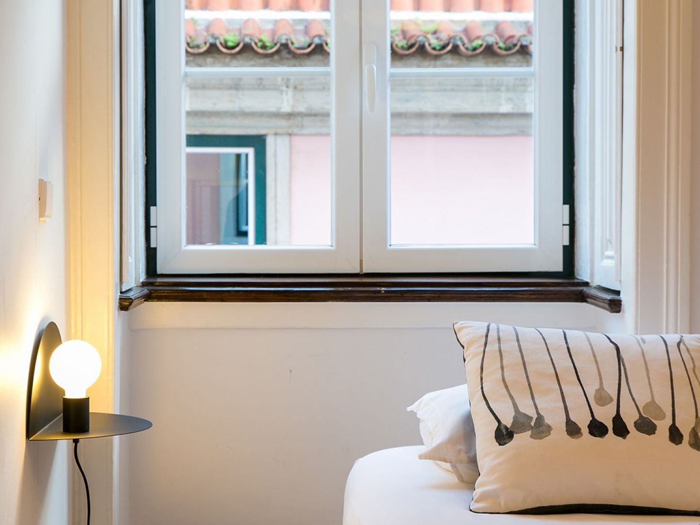 Joivy Splendid 2Br Flat In Bairro Alto, Nearby Luis De Camoes Square Lägenhet Lisboa Exteriör bild